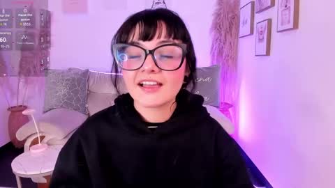 Hello I am Allison Welcome to my room and let is  have a good time together whith me online show from September 27, 7:33 pm