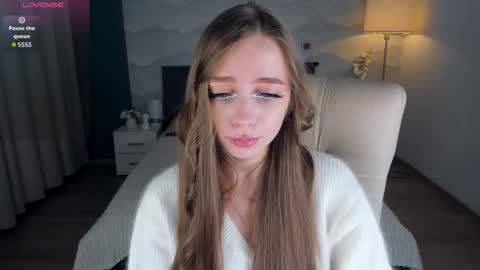 Amy online show from September 17, 7:06 pm