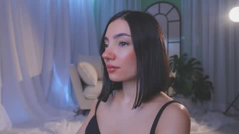 Amy Armstrong online show from February 18, 9:36 pm