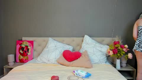 Amy online show from July 12, 1:20 am