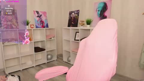 Amy online show from June 19, 1:33 am