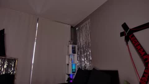 amylanee online show from February 9, 8:29 am