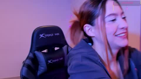 Amy online show from February 2, 12:01 pm