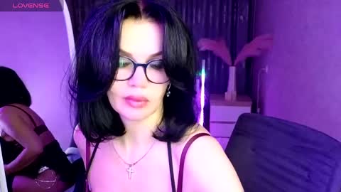 Christi online show from February 24, 1:42 pm