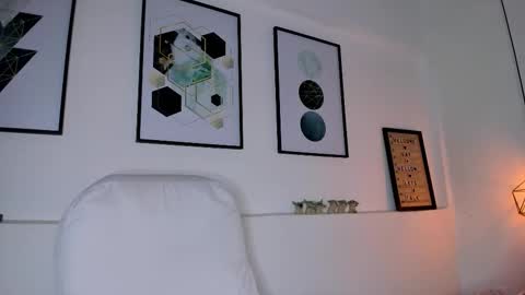 Amy online show from February 24, 11:46 am