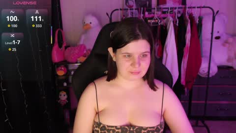 amyvibes online show from April 21, 6:48 pm