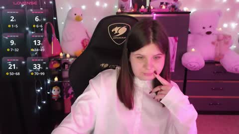 amyvibes online show from October 10, 9:30 pm