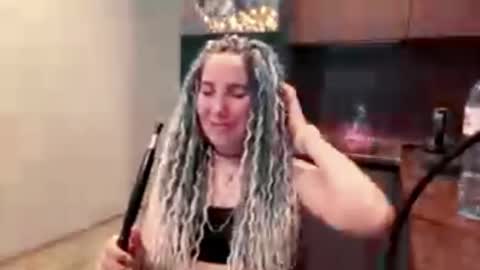 Amy online show from February 22, 2:30 pm