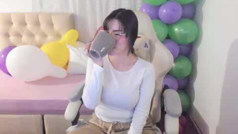 Im anna but you can call me as you want online show from October 21, 10:24 pm