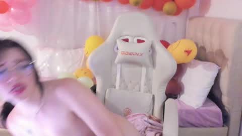 Im anna but you can call me as you want online show from March 7, 5:18 am