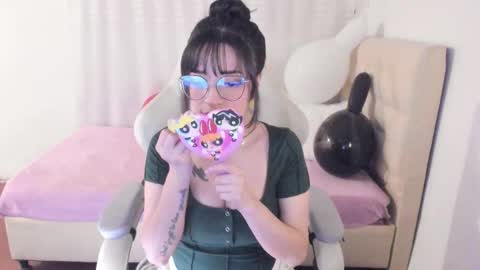 Im anna but you can call me as you want online show from October 15, 9:26 pm