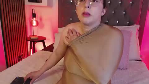 Ana Moon  online show from June 17, 4:39 am