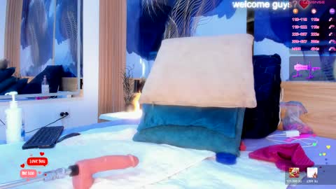 anabacker01 online show from April 1, 1:41 pm