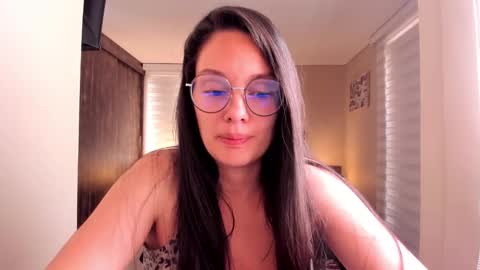 Snapshot of anabel_25 chatting on March 5, 4:24 pm Anabel online show from March 5, 4:24 pm