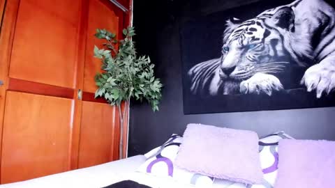 Anahi online show from February 27, 2:57 am