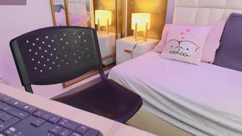 Anahi  online show from October 14, 7:39 pm