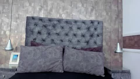 ..a n a i s  c o o p e r .. online show from March 12, 5:55 am