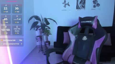      help me to get 100 thumps up  online show from September 20, 6:16 am