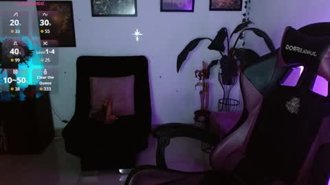      help me to get 100 thumps up  online show from March 29, 12:23 am