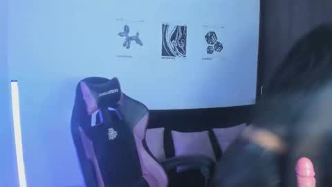      help me to get 100 thumps up  online show from March 10, 12:39 am