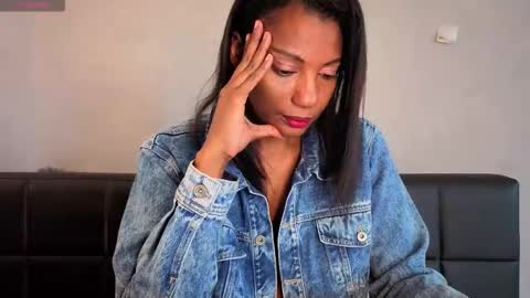 Ana online show from October 15, 8:37 am