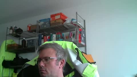 Andi online show from May 4, 10:11 am