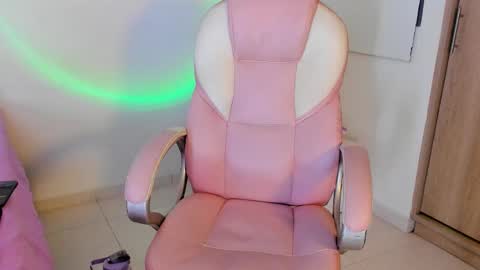 Anastacia online show from March 16, 12:47 am