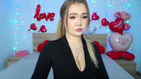 anastacyyellig online show from February 18, 8:49 am