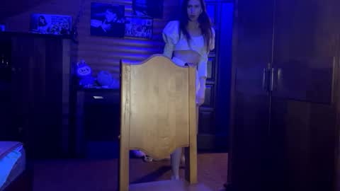 Ashley Cooper online show from December 5, 5:55 pm