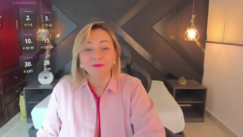 A N D R E online show from March 20, 2:05 am