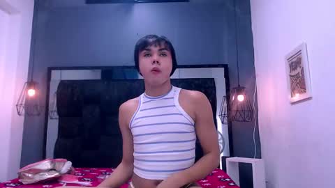 Snapshot of andrea_gill_ chatting on September 27, 7:33 pm Andres Gil online show from September 27, 7:33 pm