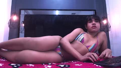 Snapshot of andrea_gill_ chatting on October 23, 1:12 pm Andres Gil online show from October 23, 1:12 pm