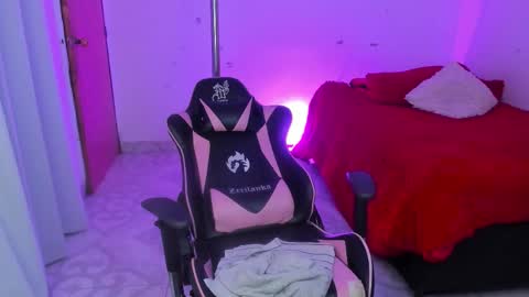 ig  online show from February 17, 8:02 am