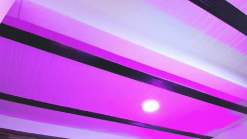 andrees_s online show from April 18, 7:58 pm