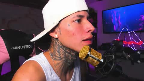 andrees_s online show from March 19, 1:05 pm