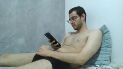 andres129494 online show from April 2, 1:57 am