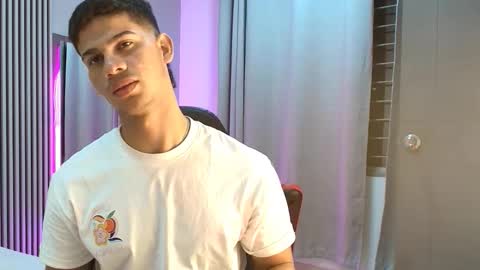 andres_stud online show from September 13, 3:42 am