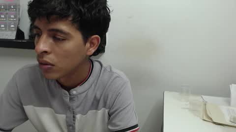 Snapshot of andressdean chatting on October 26, 2:45 am Andres Dean online show from October 26, 2:45 am