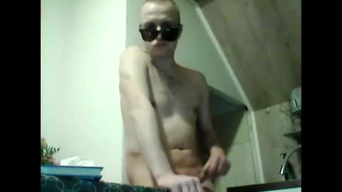 Snapshot of andrew3356577 chatting on February 23, 10:31 pm andrew3356577 online show from February 23, 10:31 pm