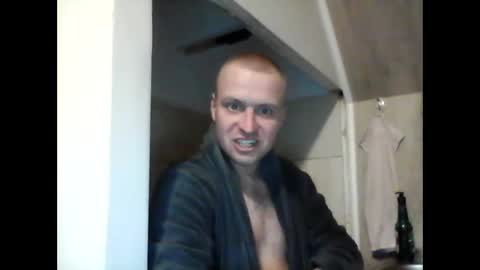 Snapshot of andrew3356577 chatting on February 22, 3:56 am andrew3356577 online show from February 22, 3:56 am