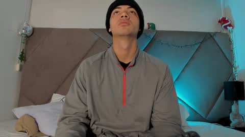 Colleman online show from December 1, 12:36 pm