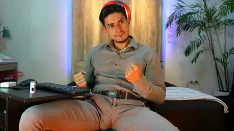 Andrew online show from August 1, 6:37 am