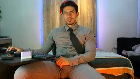 Andrew online show from February 21, 2:36 am