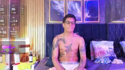 andrew_haalls online show from July 19, 8:11 pm