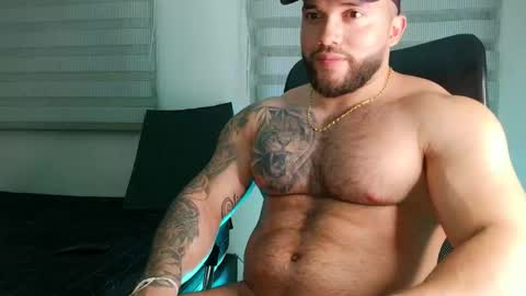 andrew_holden__ online show from March 6, 12:53 am