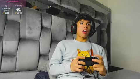 Andrew M. online show from March 5, 4:02 am