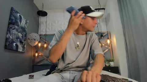 andrew online show from January 9, 2:11 am