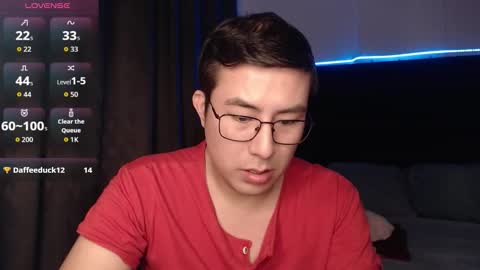 andrewmhilton_ online show from November 30, 6:09 am