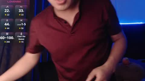 andrewmhilton_ online show from July 22, 4:14 am
