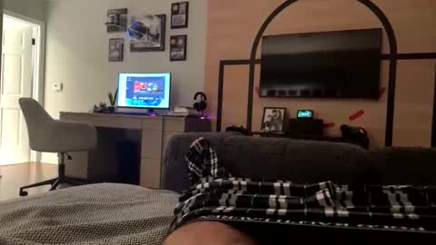 andrewso459161 online show from November 12, 5:54 am